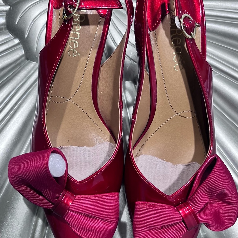 J.Renee Women’s Size 8.5 Red Patent Bow Slingback Heels - Picture 2 of 9